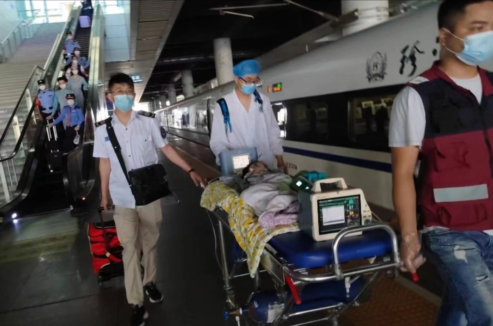 郸城县高铁转运公司